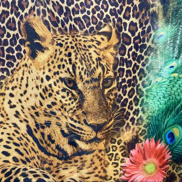 Women’s lucy in the sky Safari crop top - Picture 5 of 6